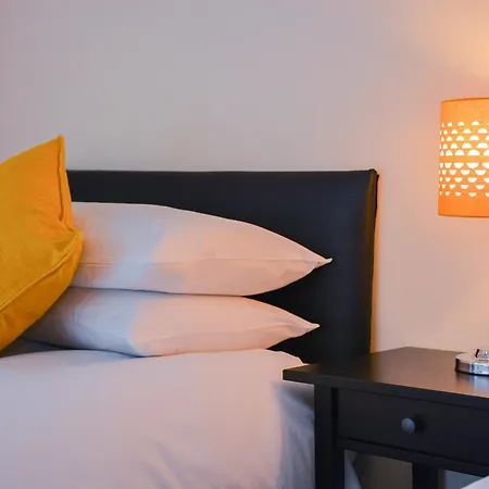 Benley City Stays Chapel Allerton Apartment *