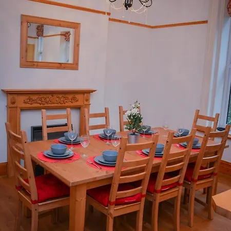 Benley City Stays Chapel Allerton Apartment *